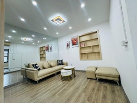 Gia đình cần bán căn hộ TT G6 Thanh Xuân Nam ngõ 477 Nguyễn Trãi 60m2, 2PN full nội thất nhỉnh 2 tỷ